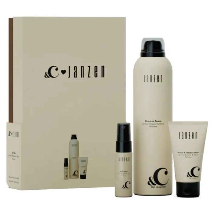 JANZEN &C Giftset S Lychee Blossom met Shower Foam 200 ml, Mini Body Mist 20 ml en Hand & Body Lotion 40 ml. Luxe verzorgingsset met frisse lychee- en bloesemgeur, ideaal als relatiegeschenk, kerstpakket of stijlvol cadeau.