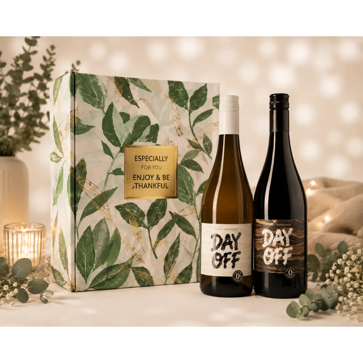Kerstpakket Day & Delight met 0.0% Wijnen inclusief Day Off 0.0% Sauvignon Blanc en Day Off 0.0% Cabernet Sauvignon.