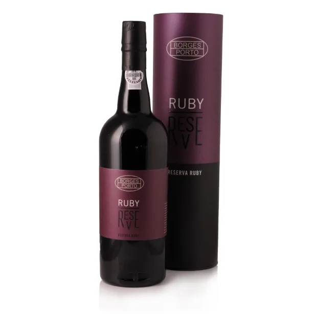 Borges Porto Ruby Reserva Ruby Port in luxe geschenkverpakking. Een volle Portugese rode port met rijke aroma's van rijp rood fruit en een zachte, fruitige afdronk. Een stijlvol cadeau voor kerstpakketten, relatiegeschenken en zakelijke kerstgeschenken 2026.
